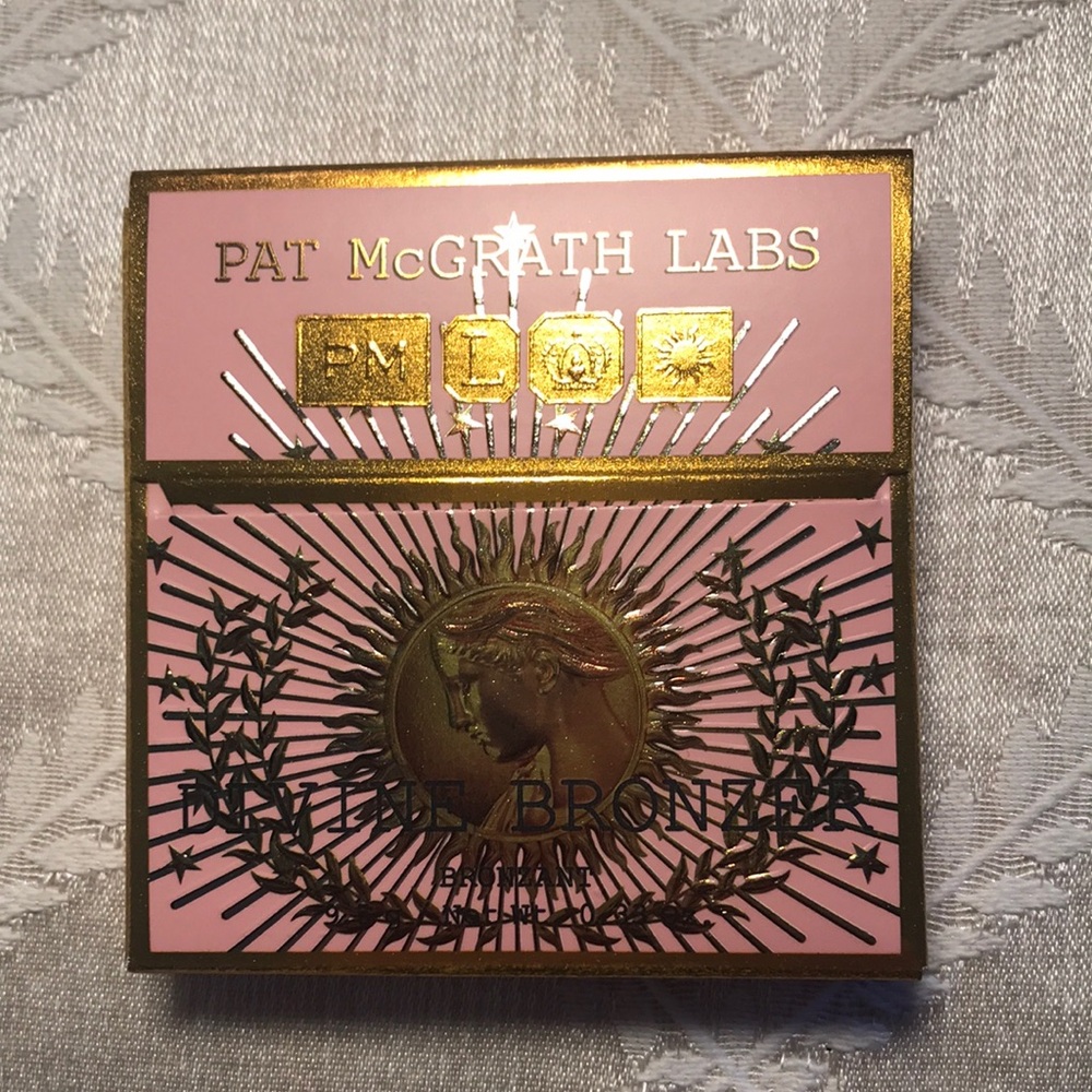 Pat McGrath Labs Divine Bronzer in Bronze Divinity ☀️